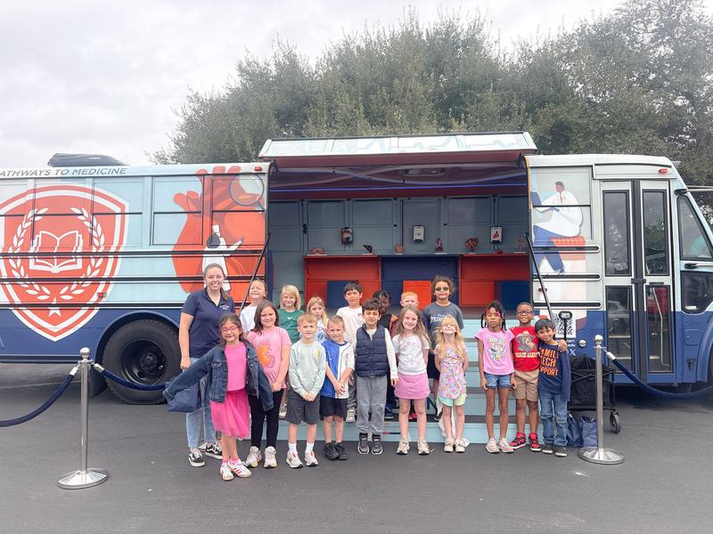 Pathways Explorer Mobile Unit Visits Spring Hill Primary