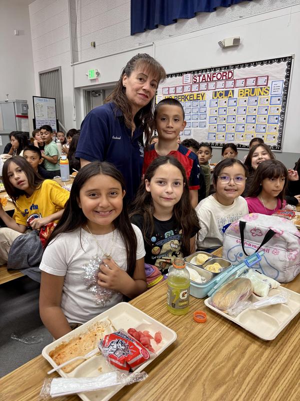 Luz Sandoval and Kenmore Students 1