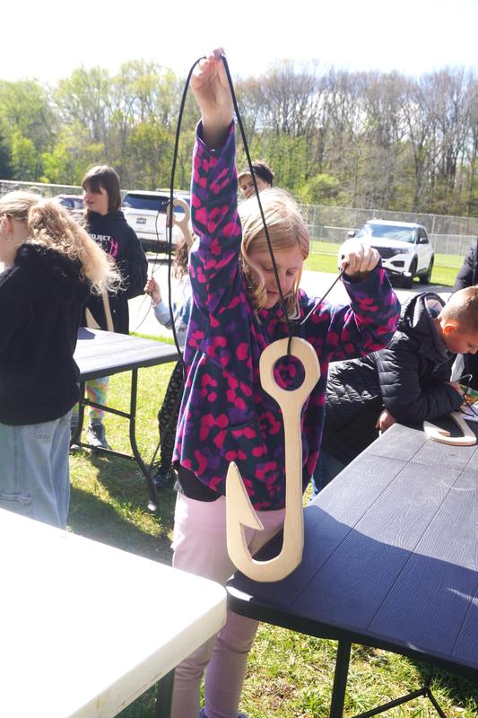 Students learned about some basic knots used in fishing.