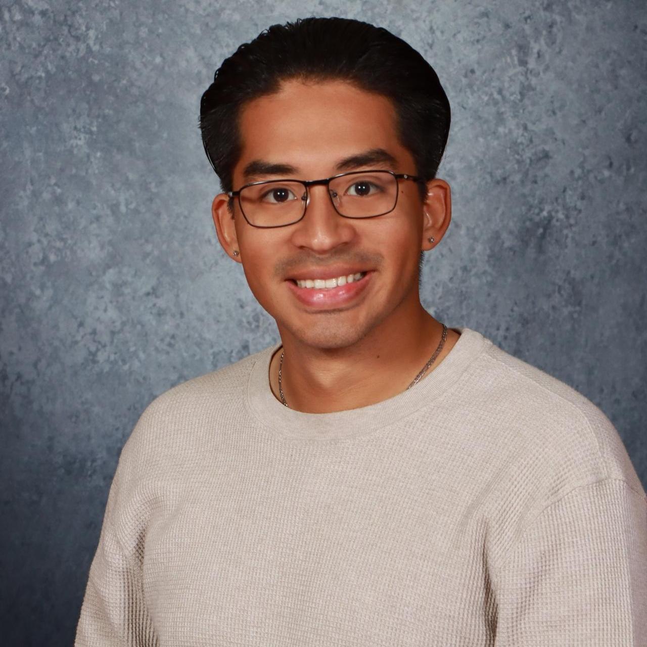 RobertGalvez Santos's Profile Photo