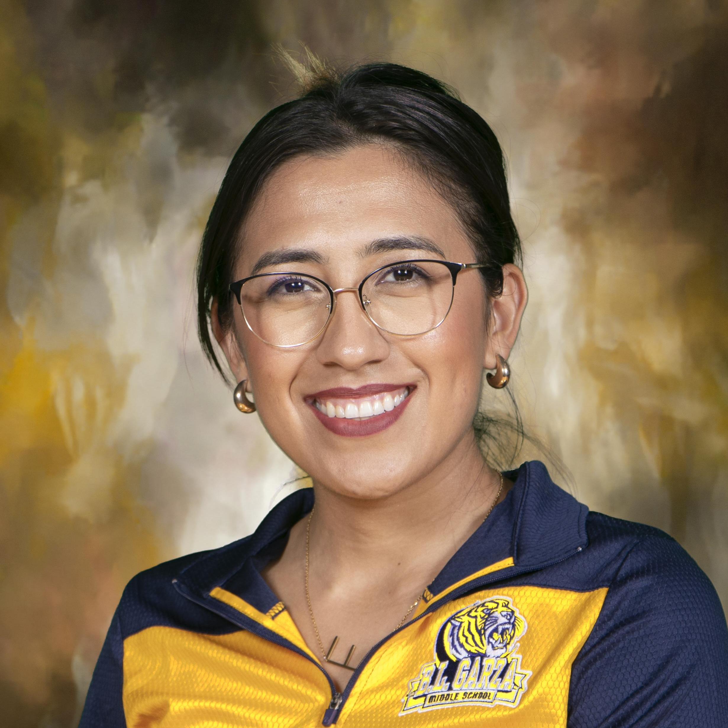 VeronicaGomez's Profile Photo