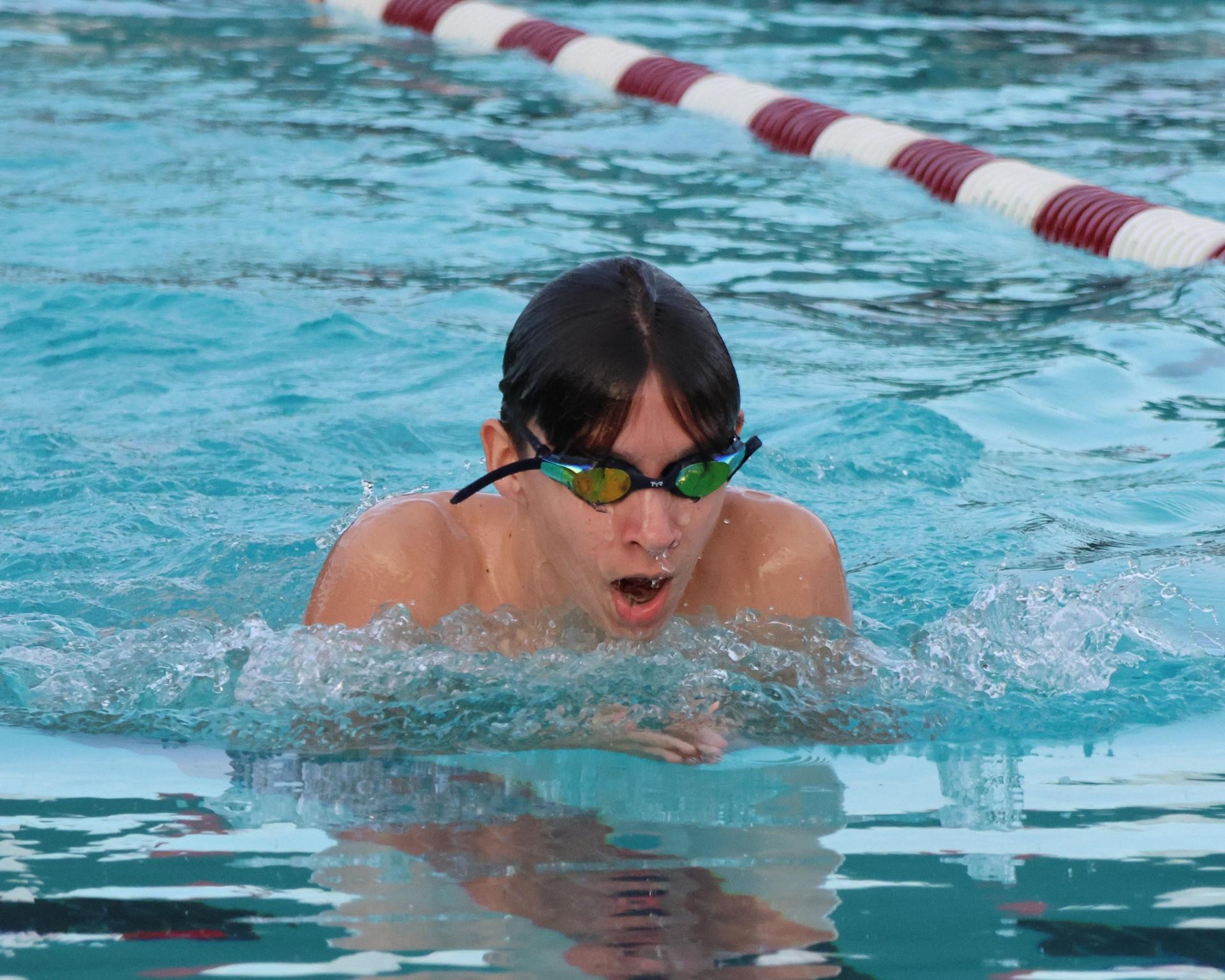 Isaac Dunn swimming
