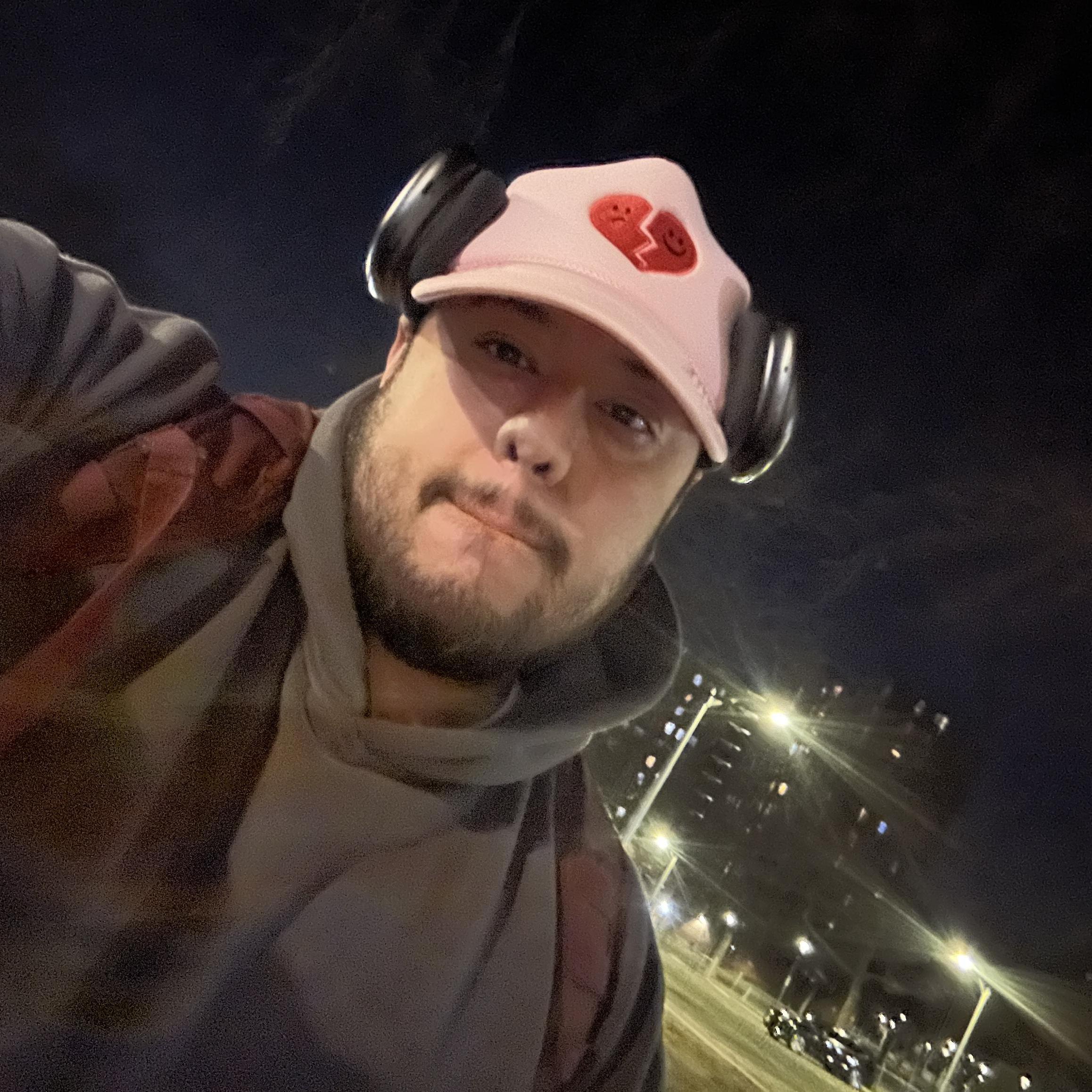 JohnToro's Profile Photo