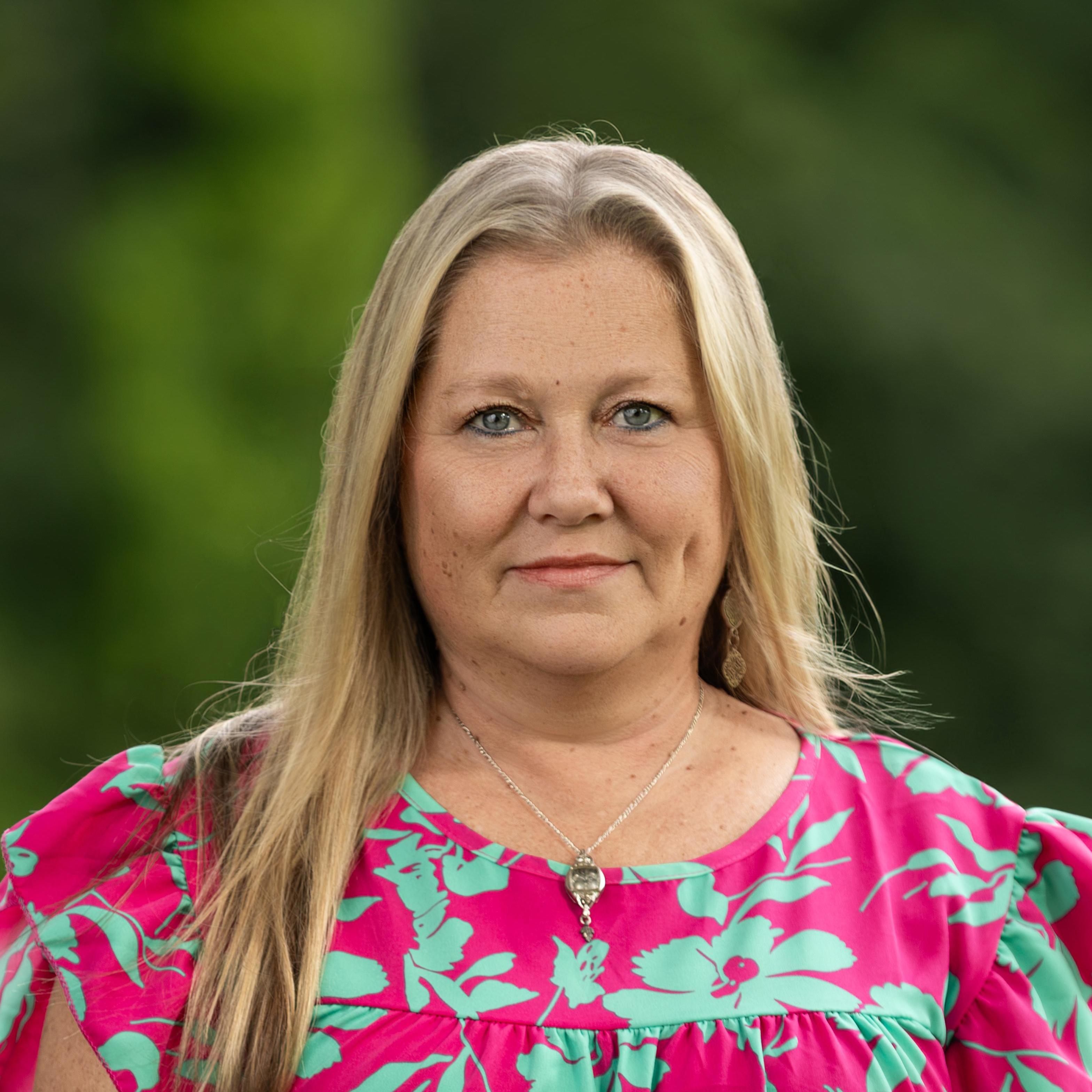 HeidiDeLorme's Profile Photo
