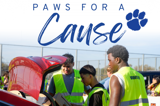 paws for a cause students volunteering