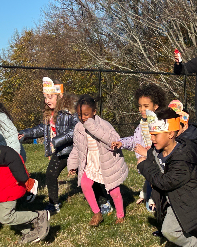 Students run in Turkey Trot