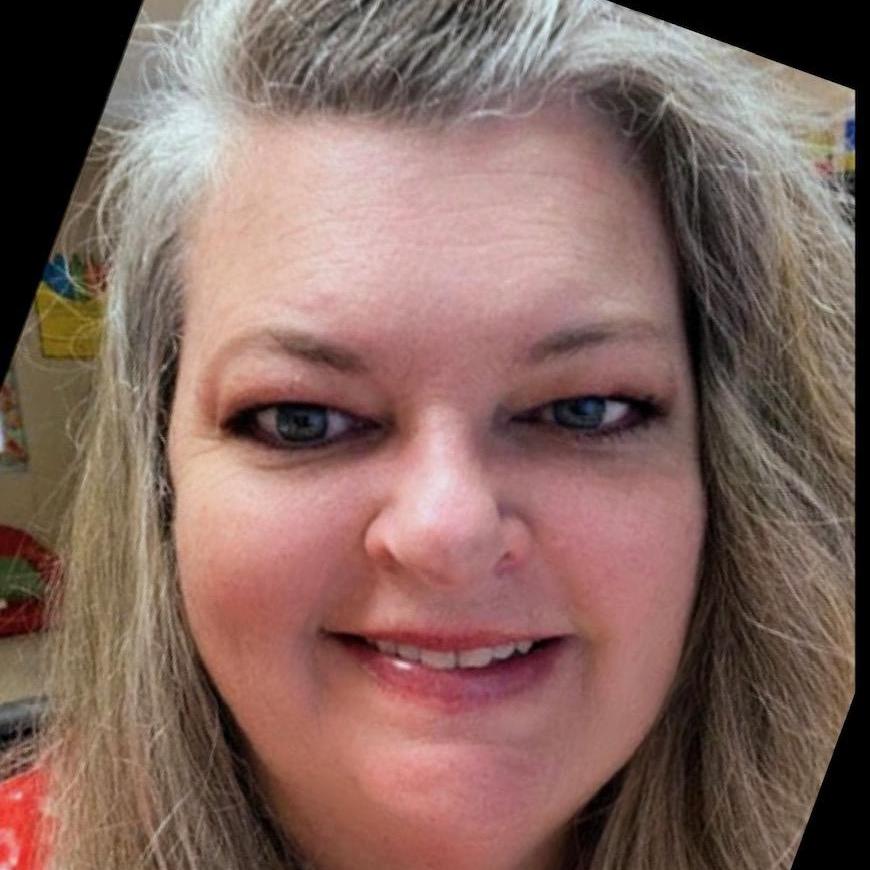 LauraSalazar's Profile Photo