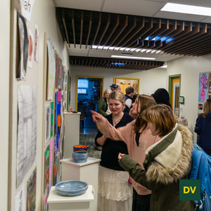 Gallery Space full of families, students, and faculty.