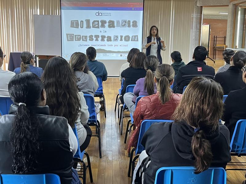 Taller: "Tolerancia a la frustración, ¿estamos resolviendo todo por ellos?" Featured Photo