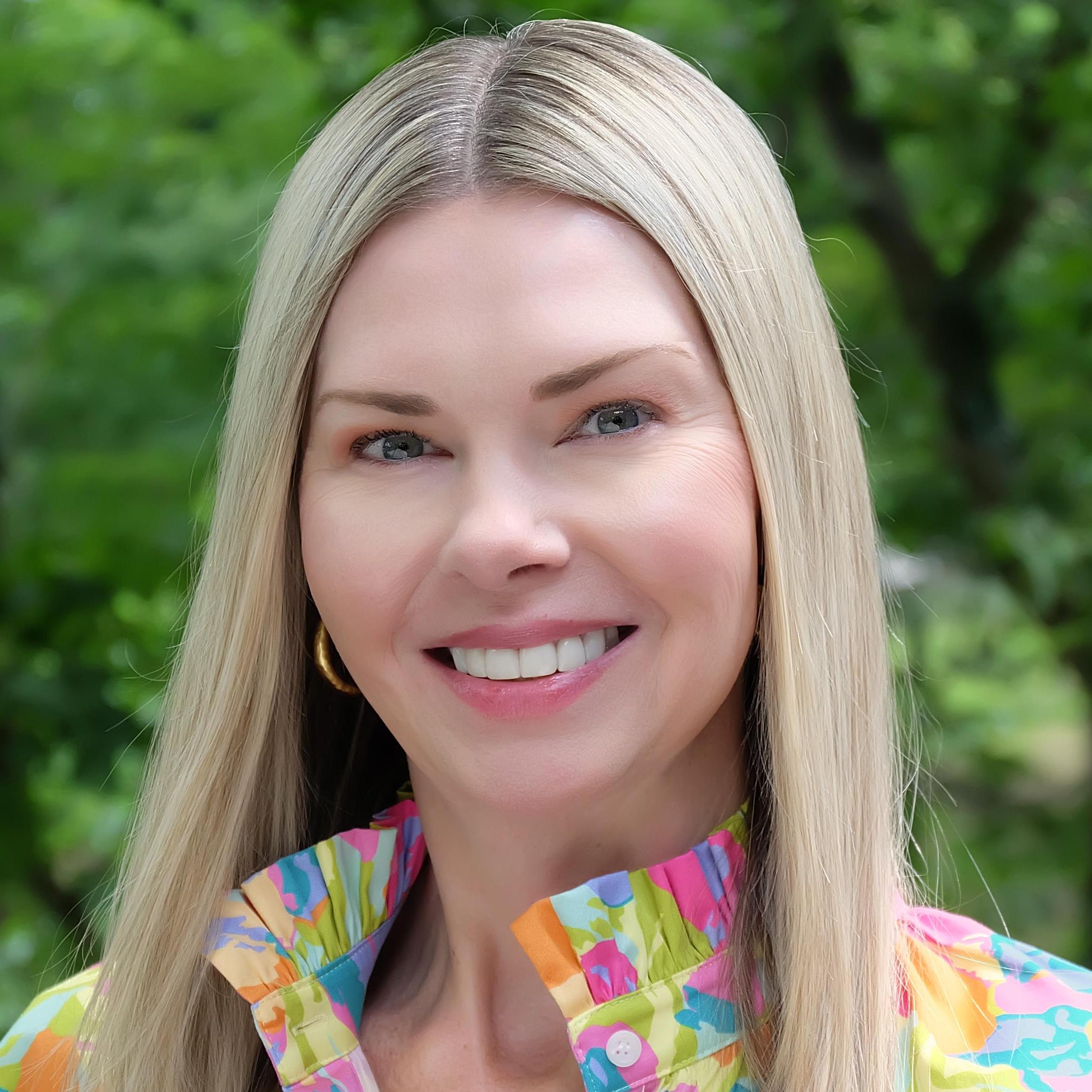 LoraWalters's Profile Photo