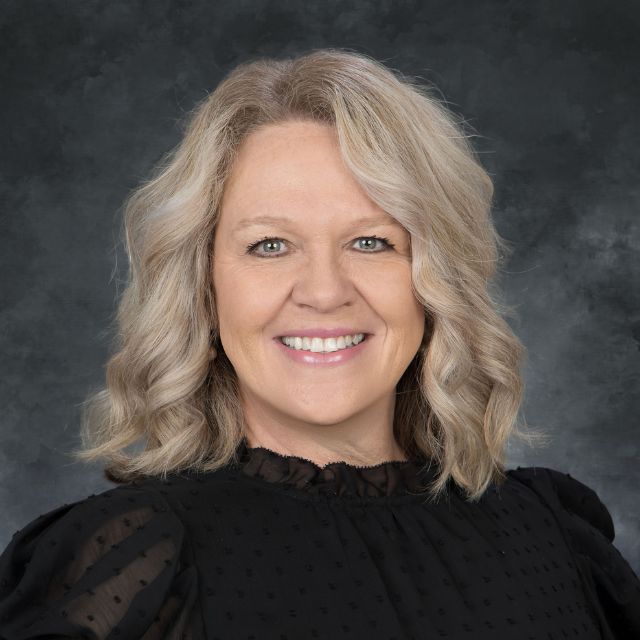 DeborahOakes's Profile Photo