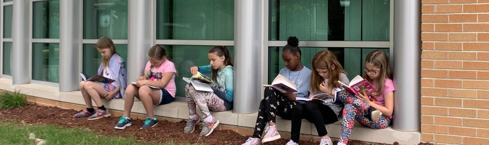 students reading