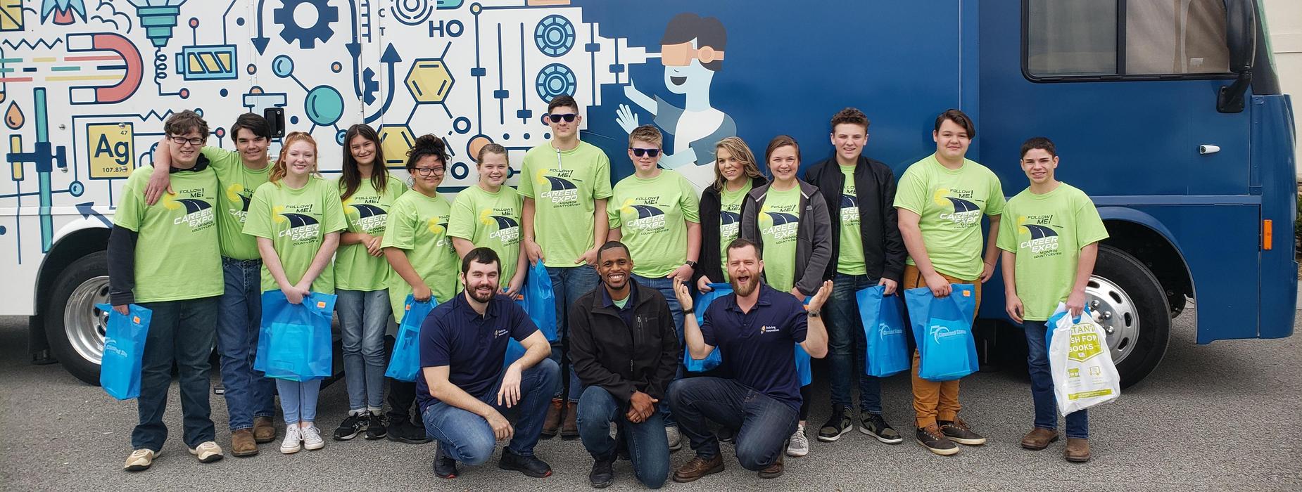Students at innovation bus
