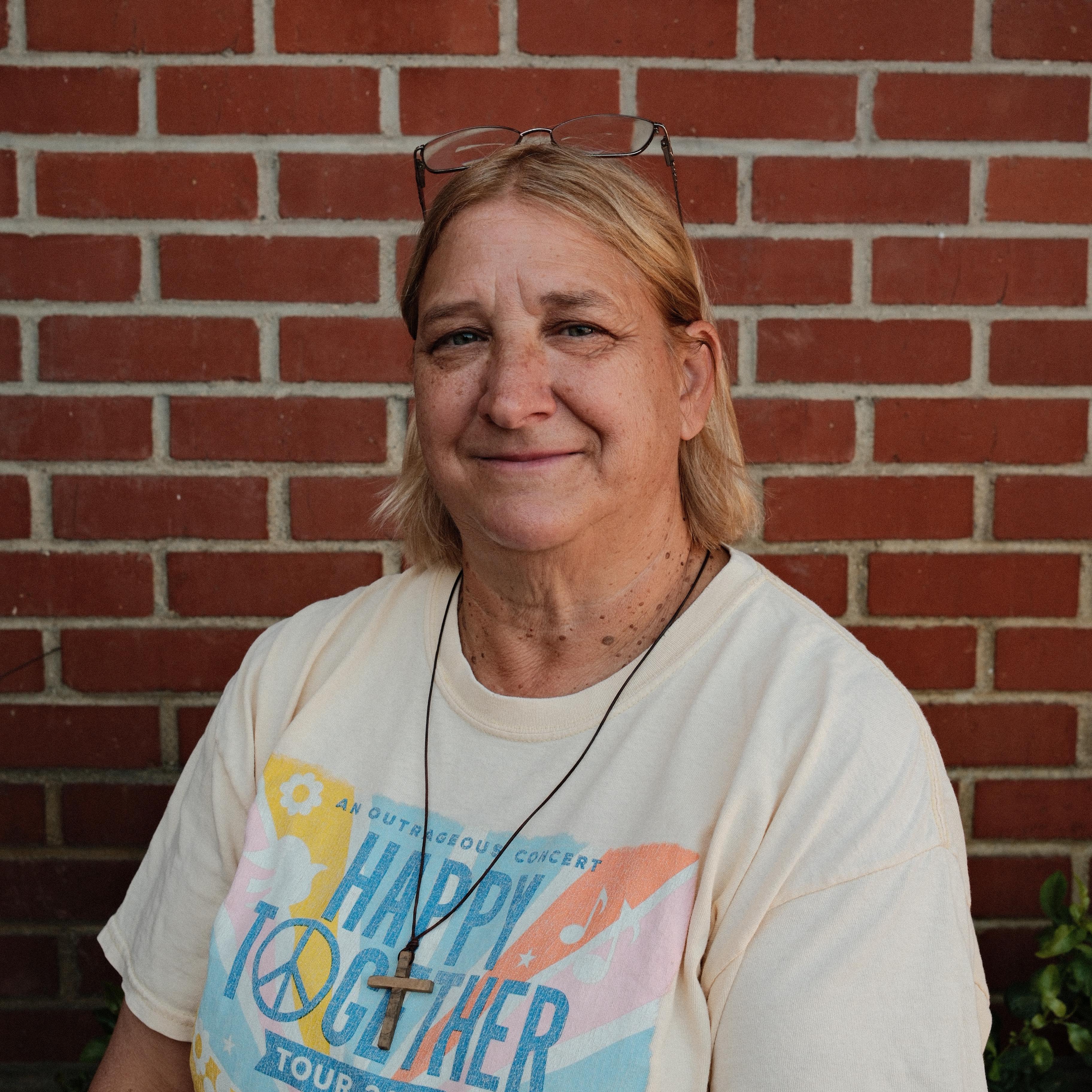 AnnLazure's Profile Photo
