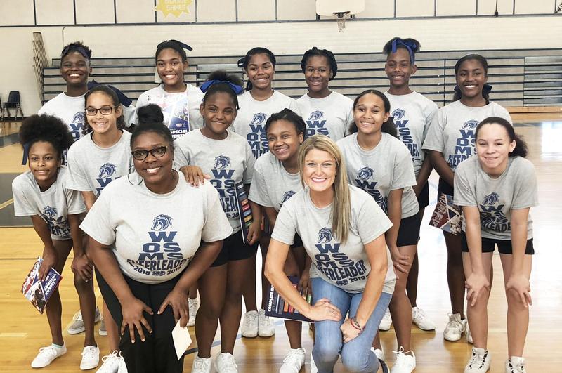 2018-2019 Cheerleaders with coaches