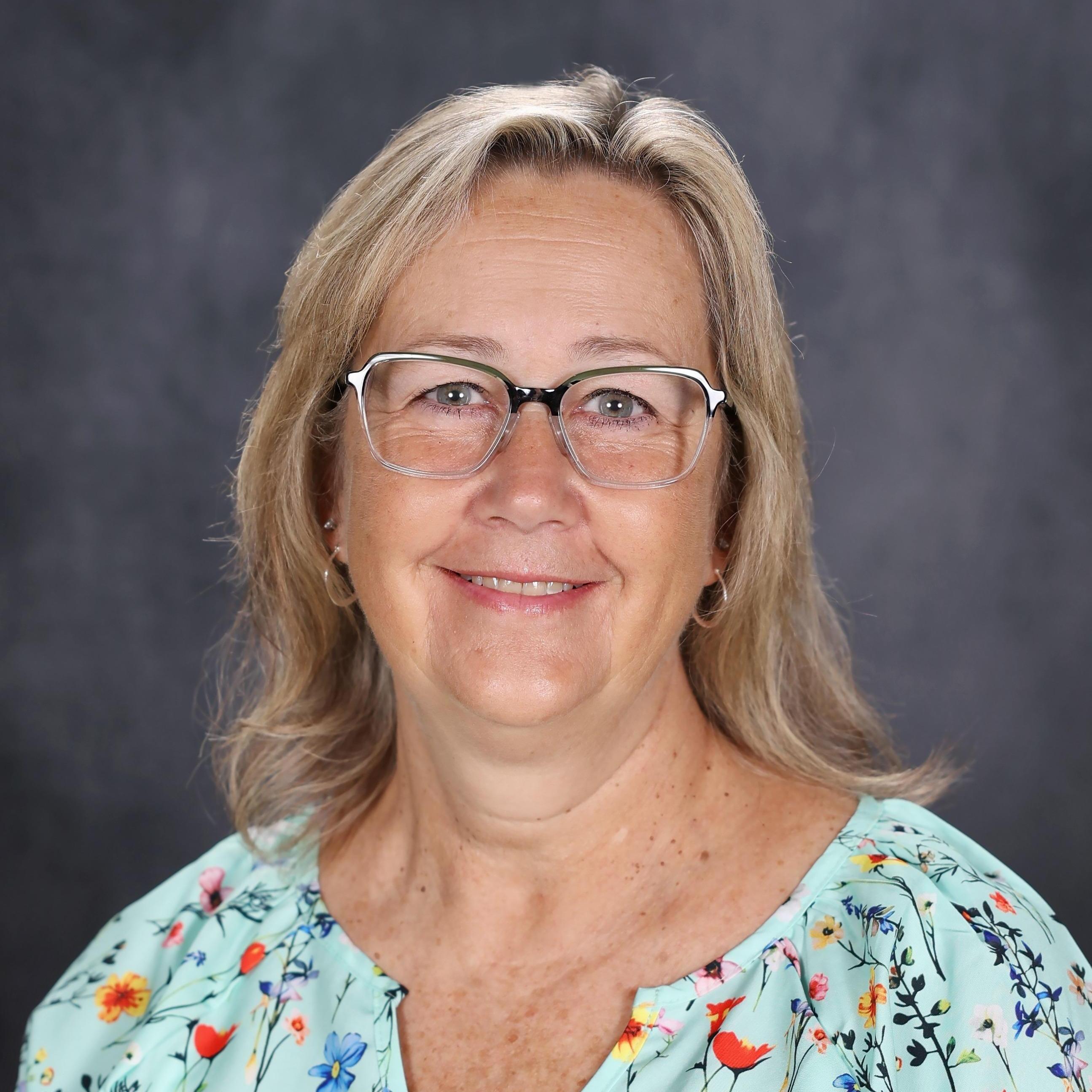 EloineHodge's Profile Photo