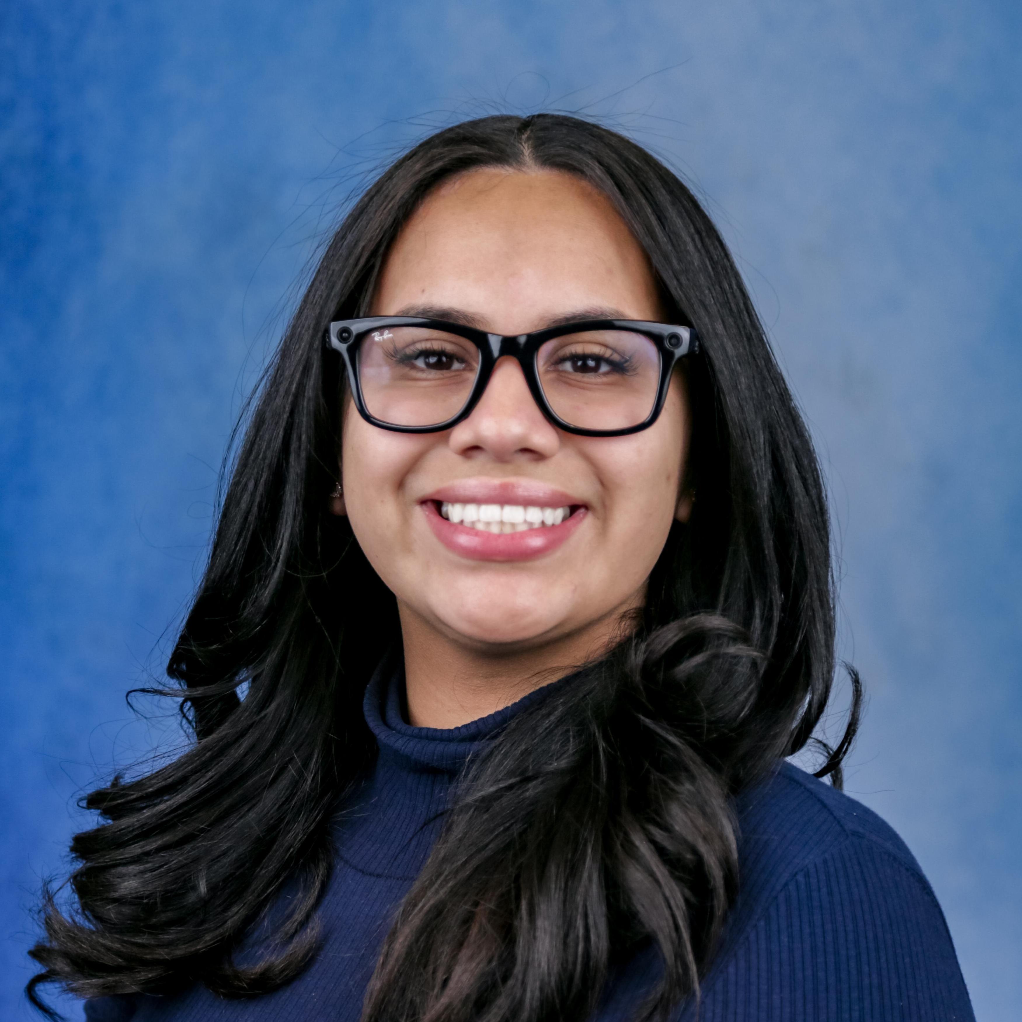 DavinaAlache's Profile Photo