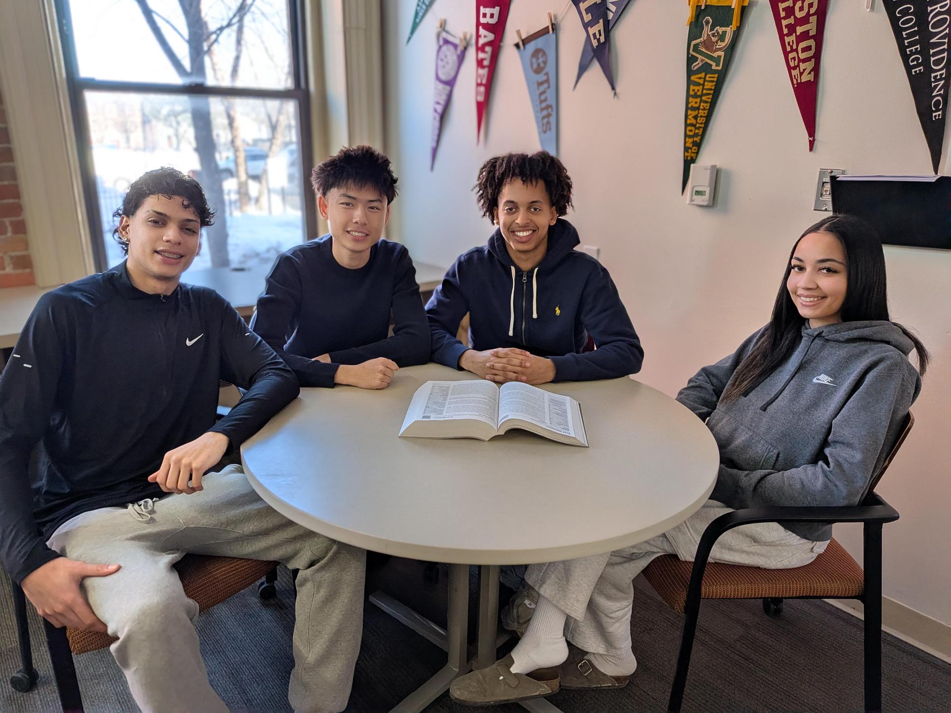 Students in the College Counseling Suite