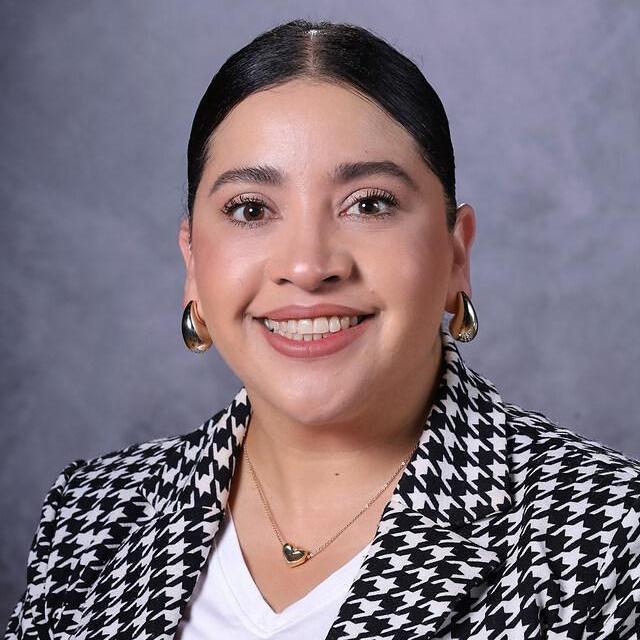 MayraHook's Profile Photo
