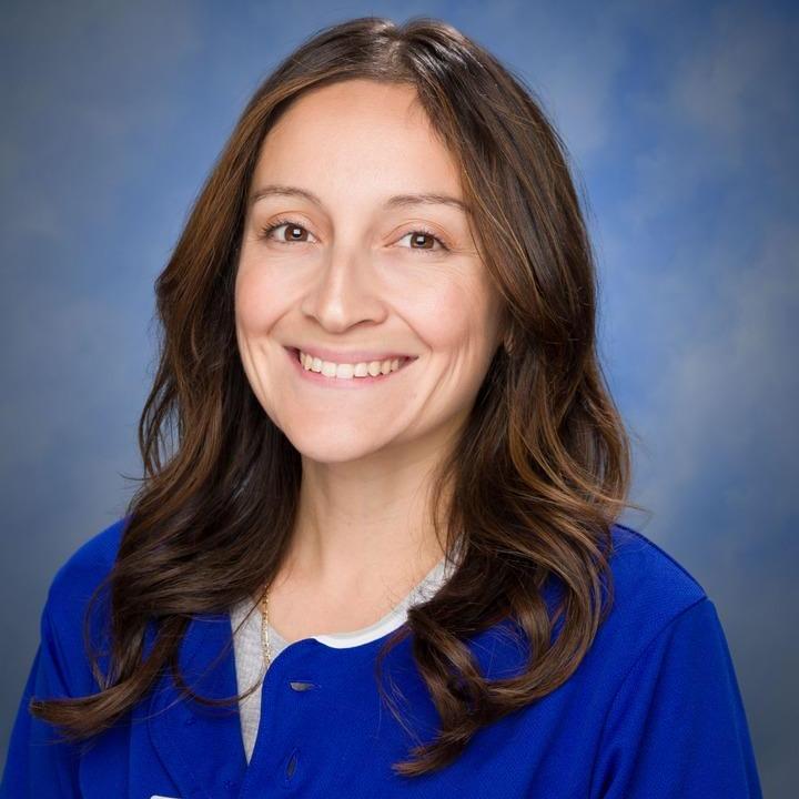 YvetteTeran's Profile Photo