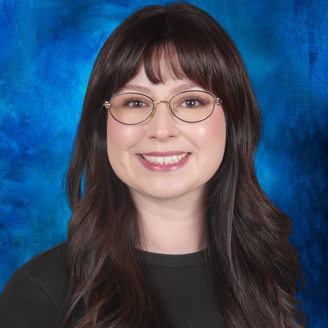 IzabelAguilar's Profile Photo
