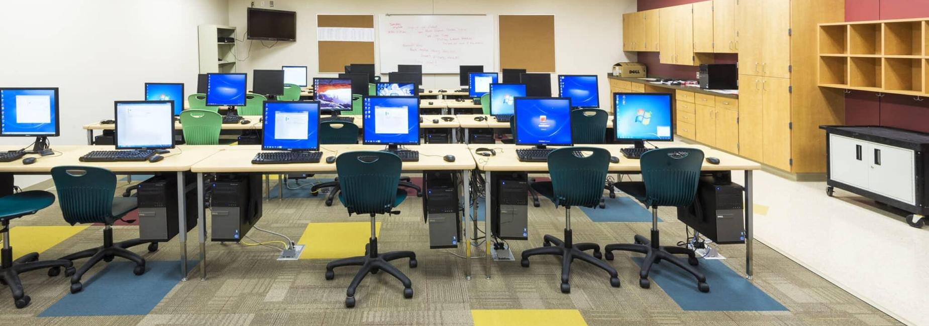 COMPUTER LAB