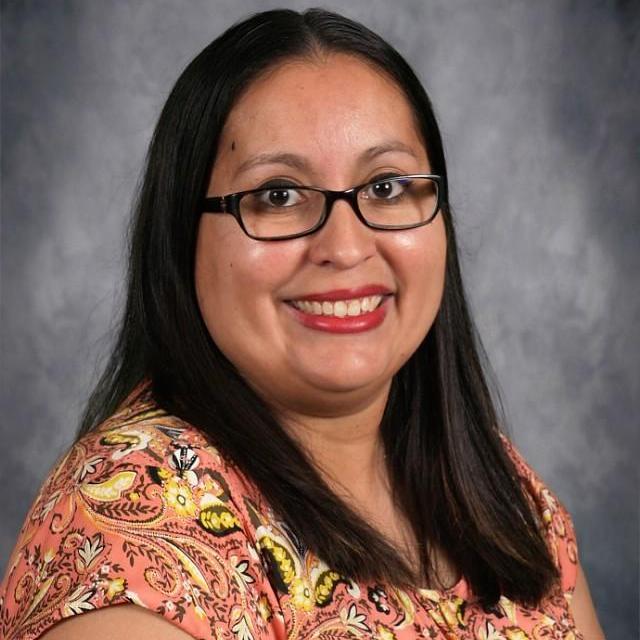 CrisceldaFlores's Profile Photo