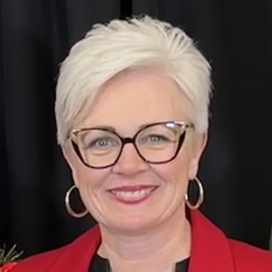 MollyOliver's Profile Photo