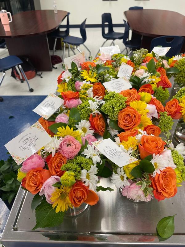 floral design arrangement