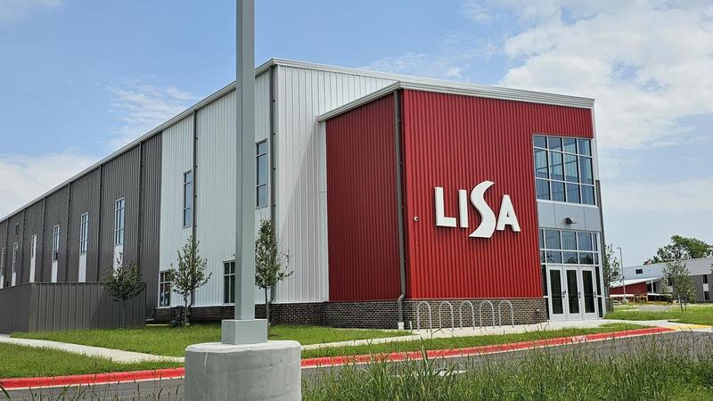 the exterior of the LISA Academy Rogers-Bentonville Middle-High Campus