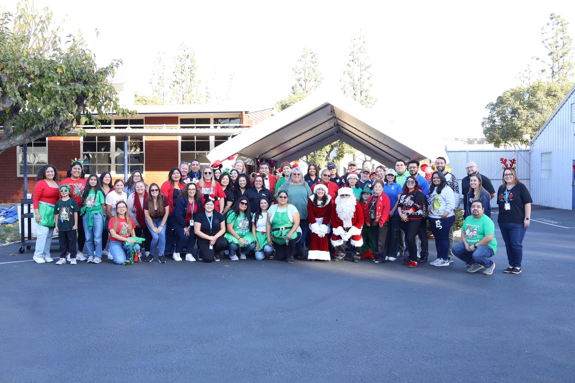 Holiday Event 2024 Volunteers 