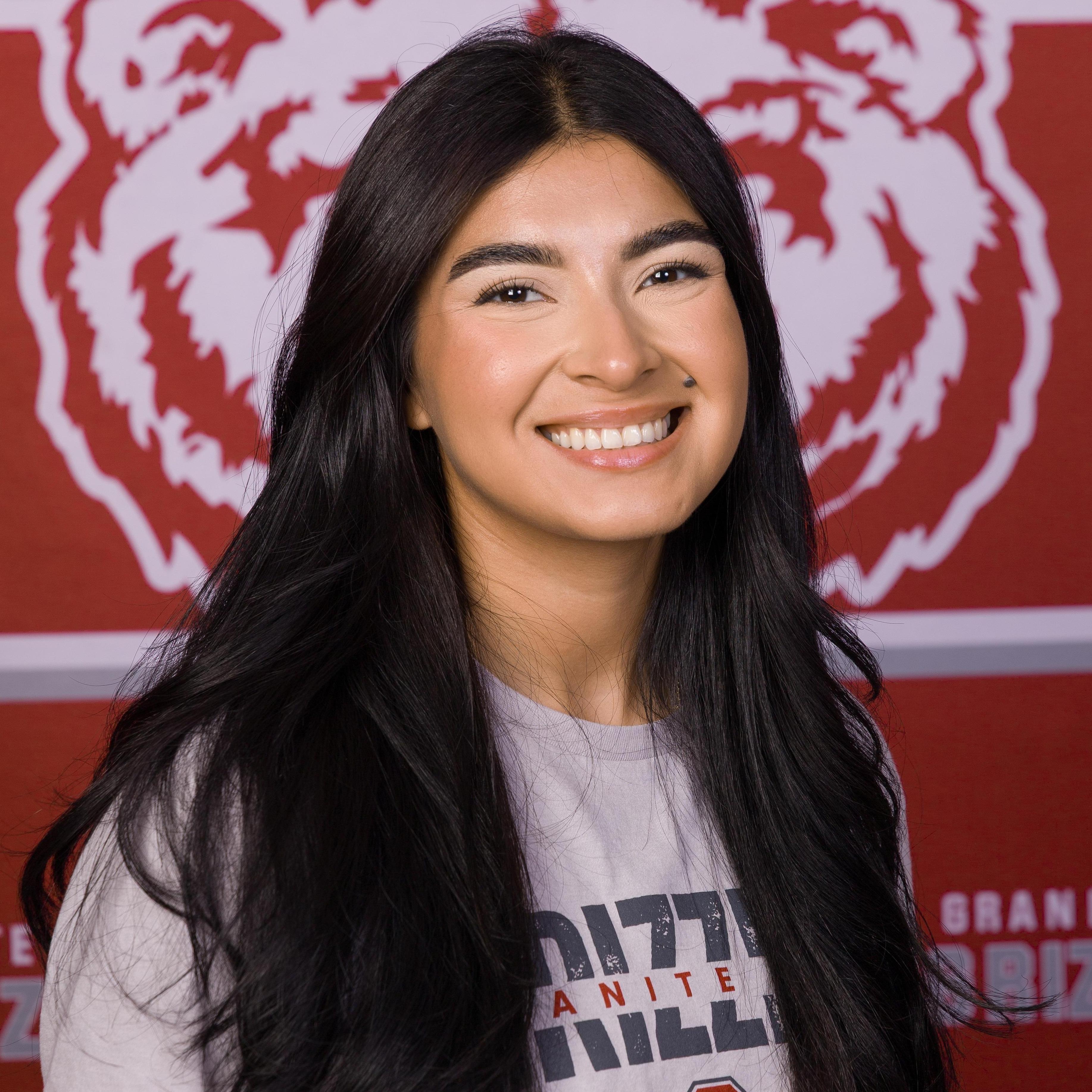JaneyraCisneros's Profile Photo