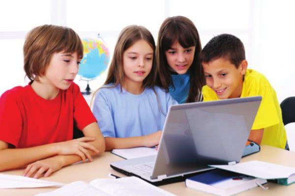 Kids at Computer