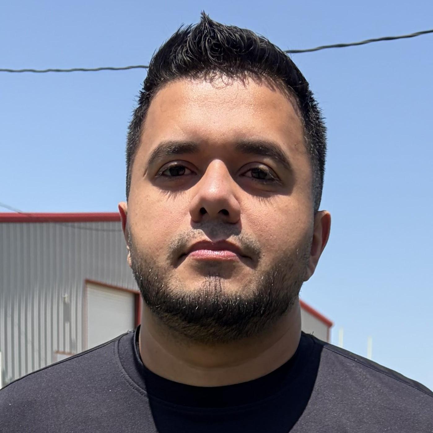 AlonsoFlores's Profile Photo