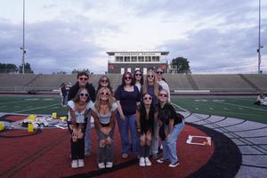 Seniors gather for senior sunrise photos.