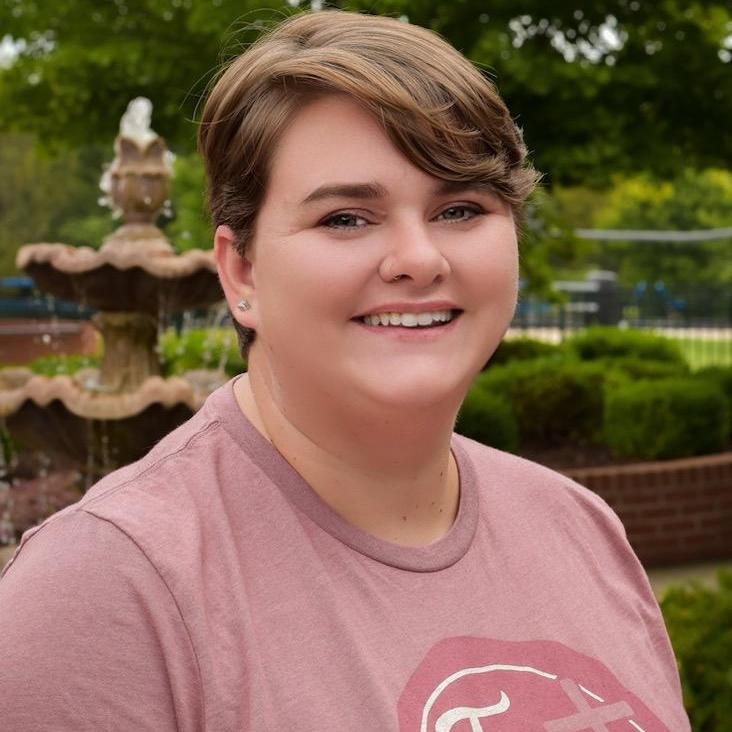 CourtneyCarver's Profile Photo
