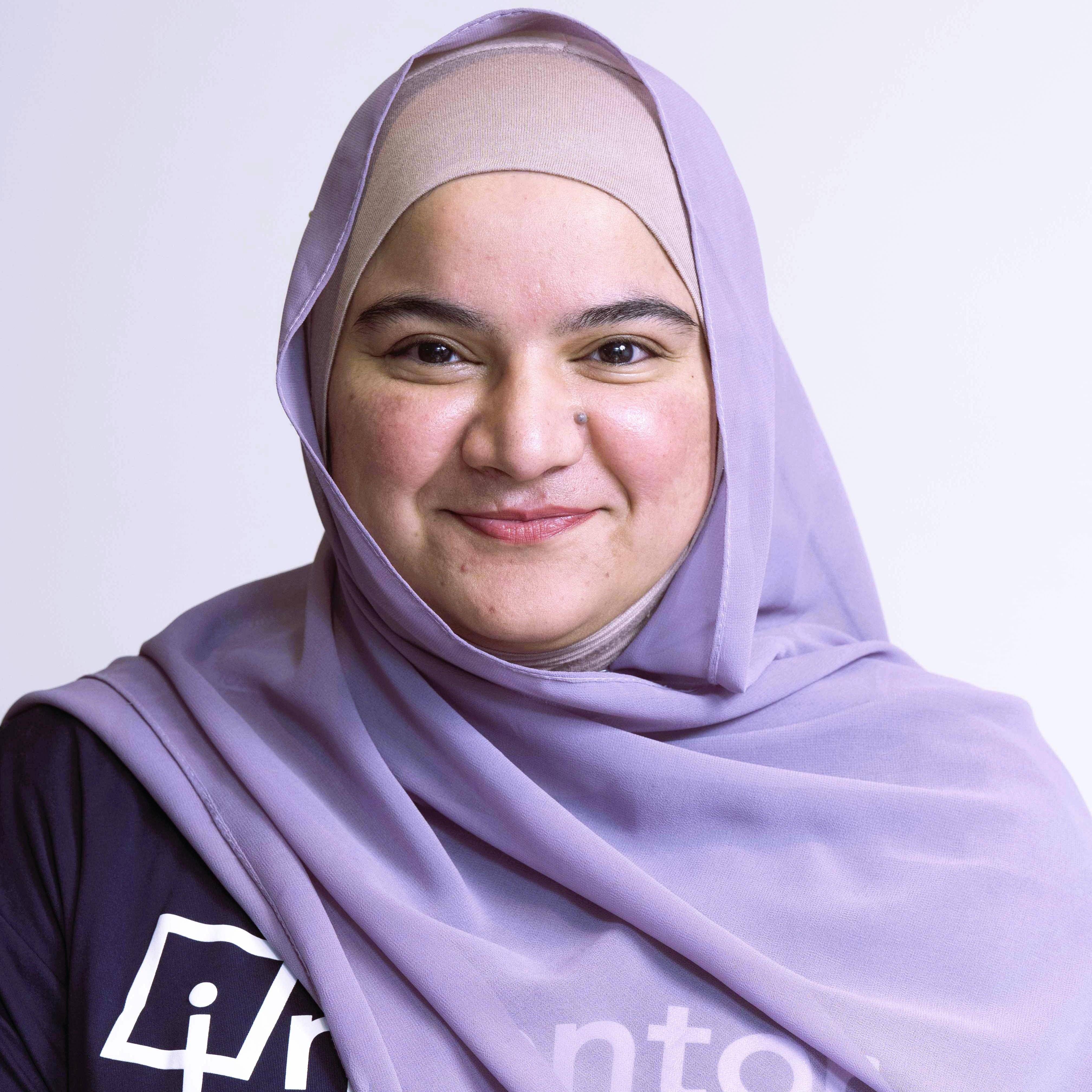 AishaAzam's Profile Photo