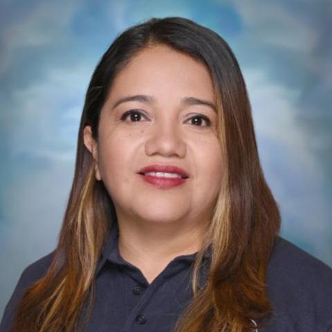 AlmaQuintana's Profile Photo