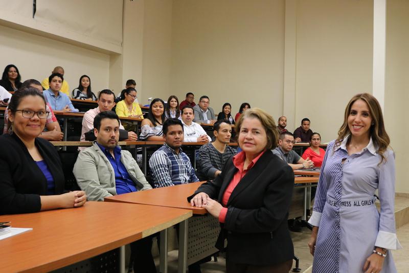 Inducción de los Estudiantes en la Maestría de Gerencia Informática y la Maestría Profesional en Docencia Superior Featured Photo