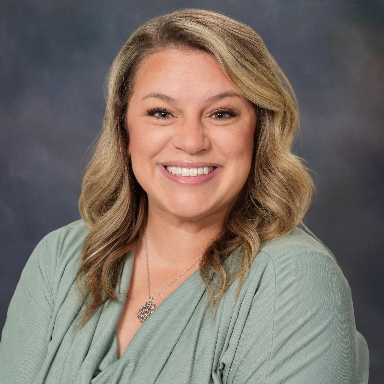 EmmySouviron's Profile Photo