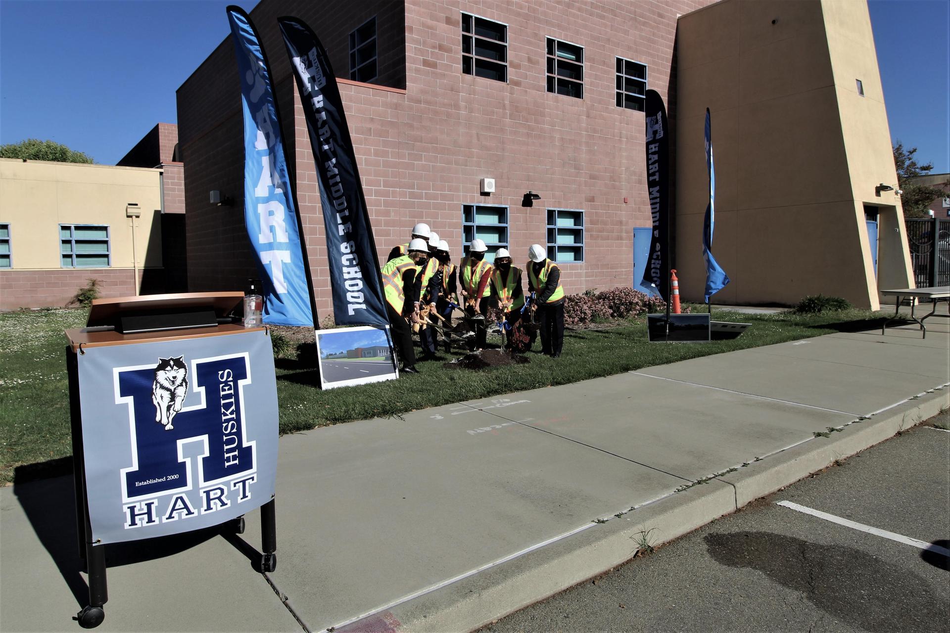 hart-middle-school-portable-replacement-and-new-science-classrooms
