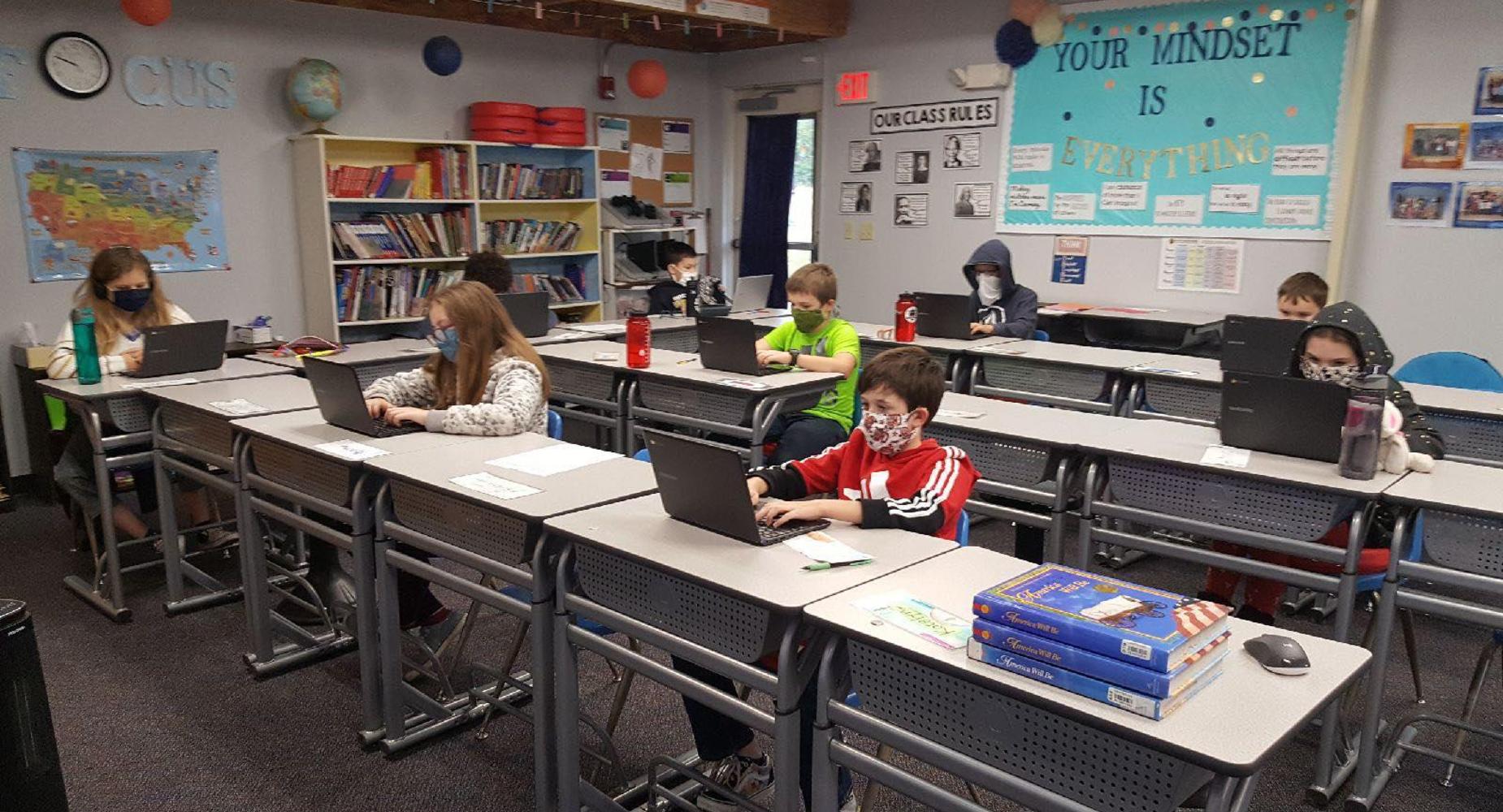 5th Grade students during Keyboarding