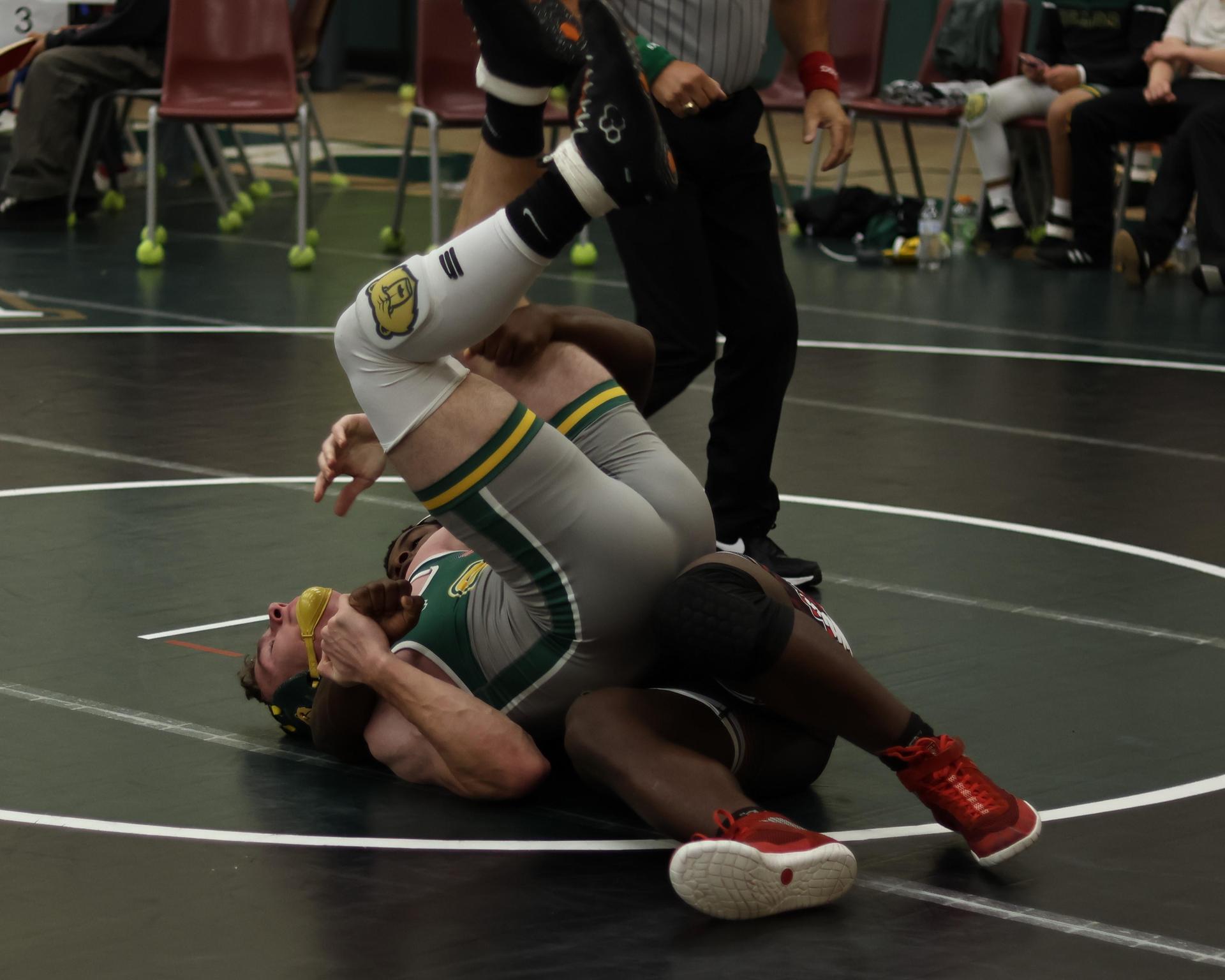 boys wrestling at liberty duals