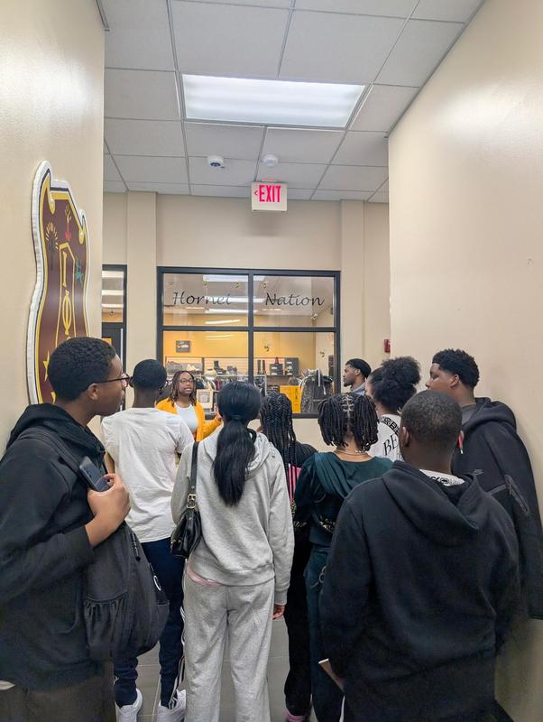 HFS 8th Grade Scholars on their Urban Passport Road Trip