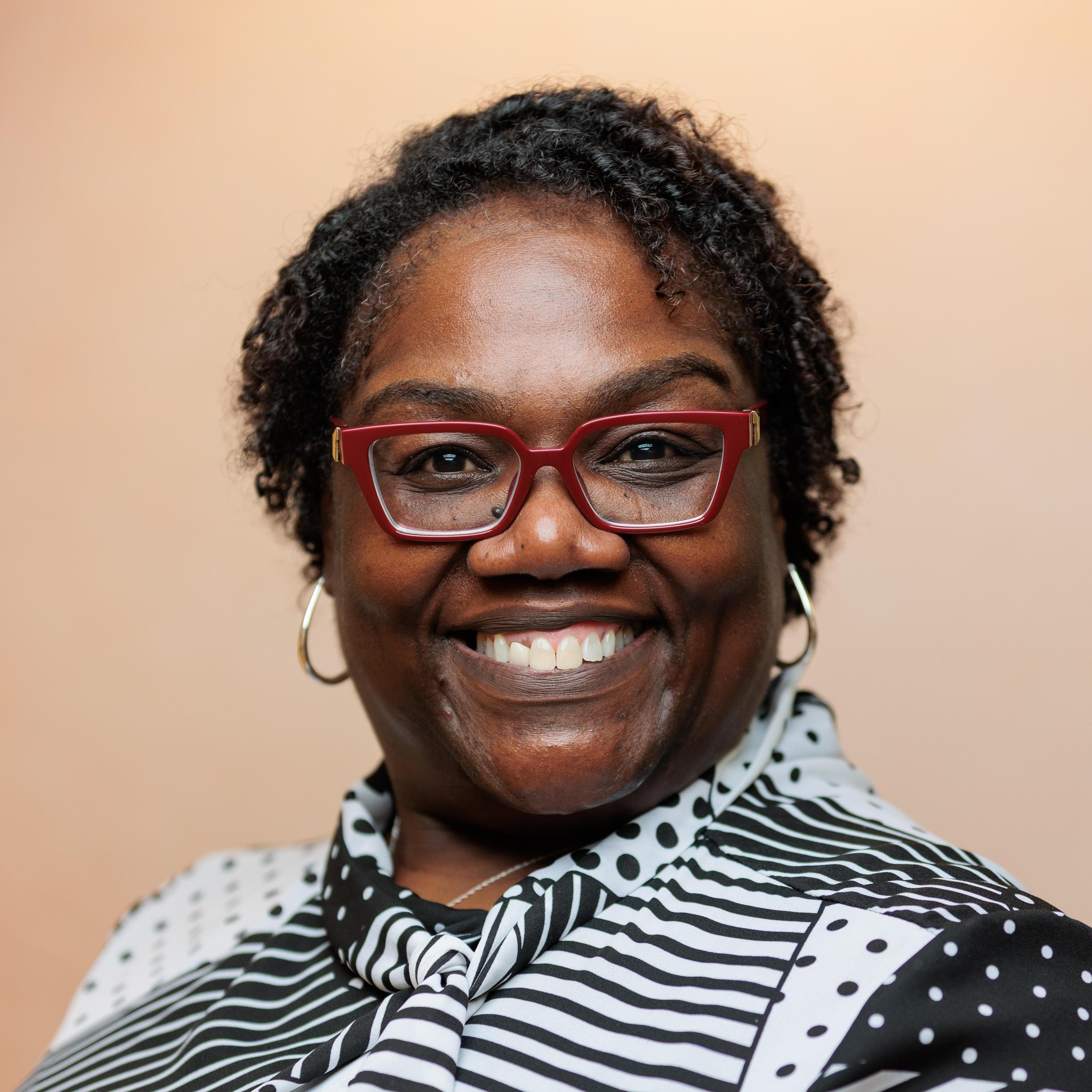 JuliePettway's Profile Photo